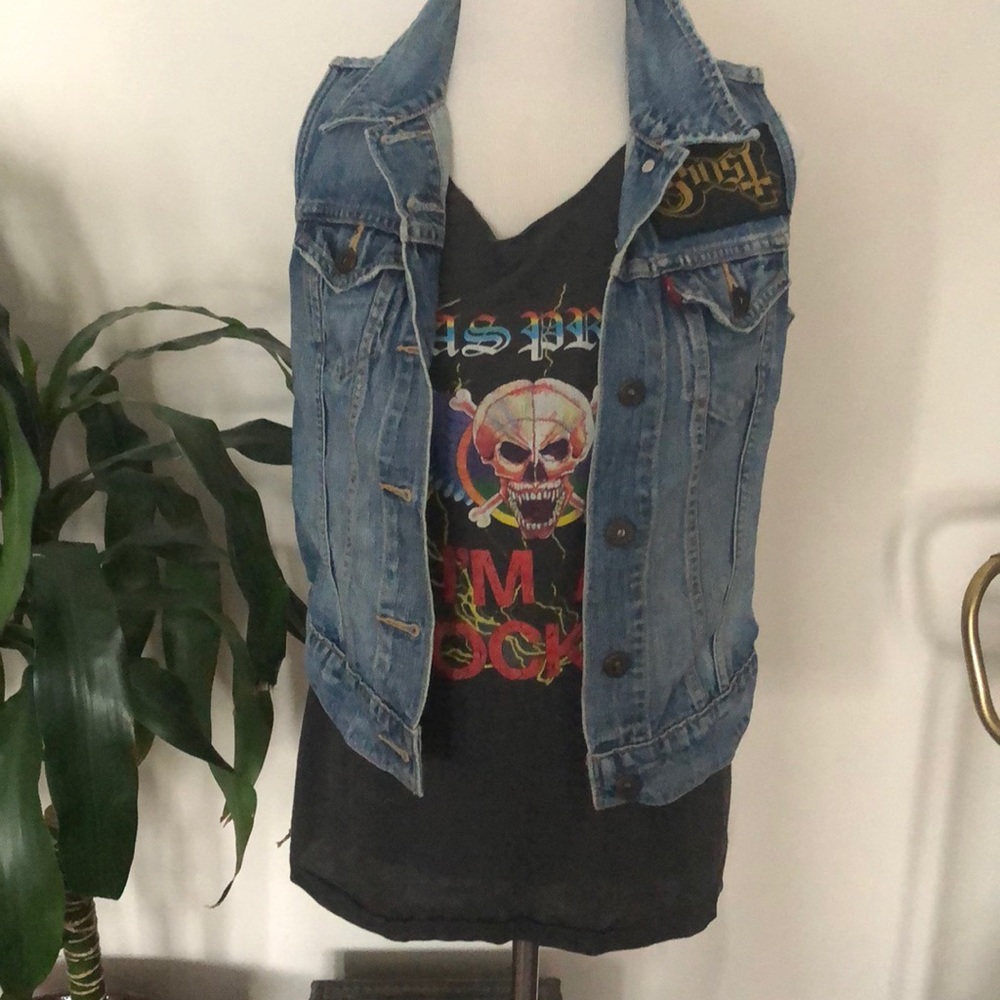 Levi’s denim vest with Ghost BC patch.